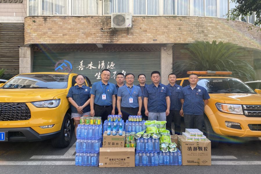 奮戰(zhàn)一線保供水，夏送清涼沁人心